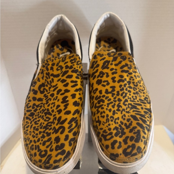 Nike Court Legacy Leopard women's Slip on Sneakers size 10 - Picture 2 of 6